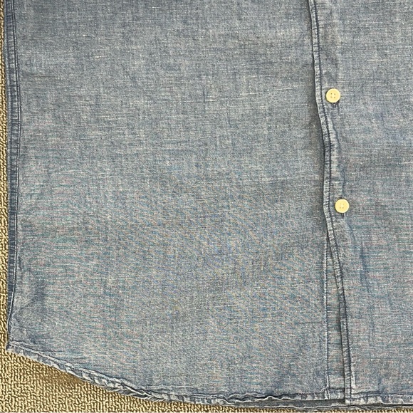 Uniqlo Shirt Large Blue Chambray Button Up Short Sleeve Linen Blend Preppy Men - Picture 7 of 12